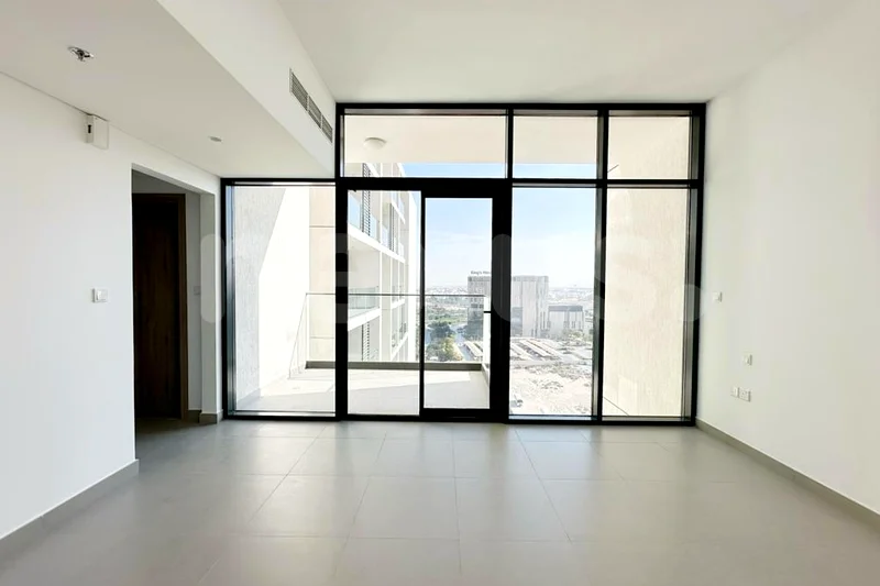 High Floor | Studio | Pool View63753851121794111