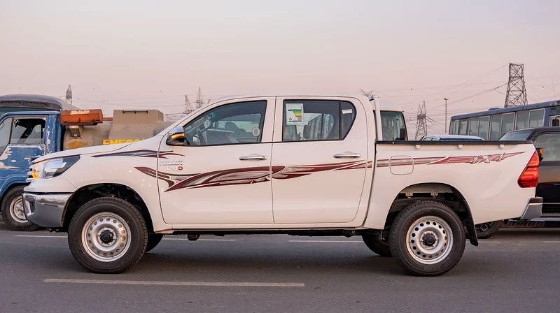2025 Toyota Hilux DC GL2 2.4L MT Diesel63612449480707111