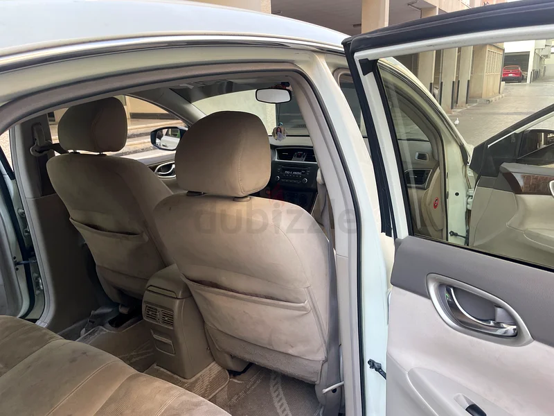 Nissan Sentra with excellent condition sport model63484188803329113