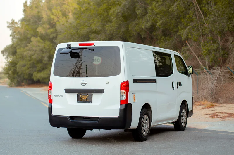 6-Seater Delivery Van | Manual | GCC Specs | Ref#N3225063484000014595112