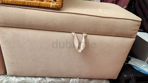 Kids oottoman with storage