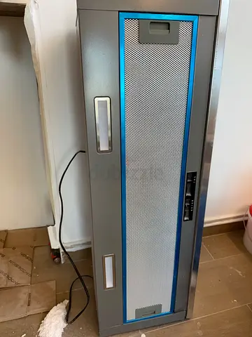 Stylish and Efficient Kitchen Chimney for Sale