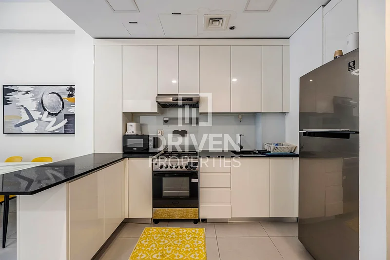 Modern and Fully Furnished | Community View63764688164739114