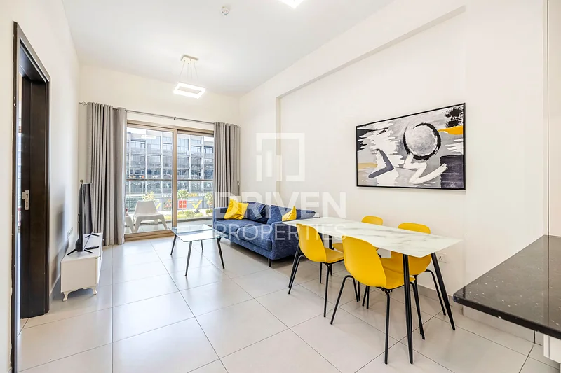 Modern and Fully Furnished | Community View63764688164739113