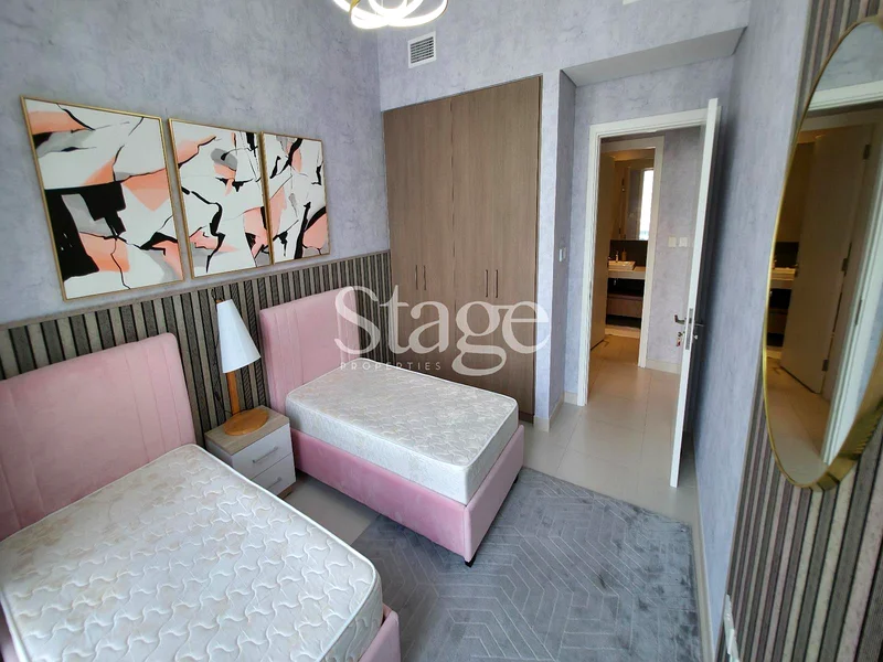Creek View | Furnished and Large 2BR | High Floor63758060203521112
