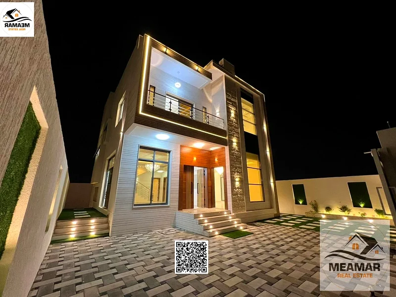فيلا للبيع في الهيليو 2 متضمنة رسوم التسجيل مقابل مجمع أزها، تتكون من طابق أرضي وطابق أول وسطح. تحتوي على 4 غرف ماستر63898098050817112