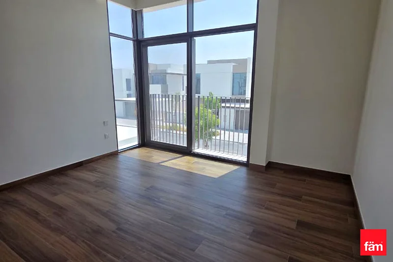 Gated community villa with full amenities63762218004226112