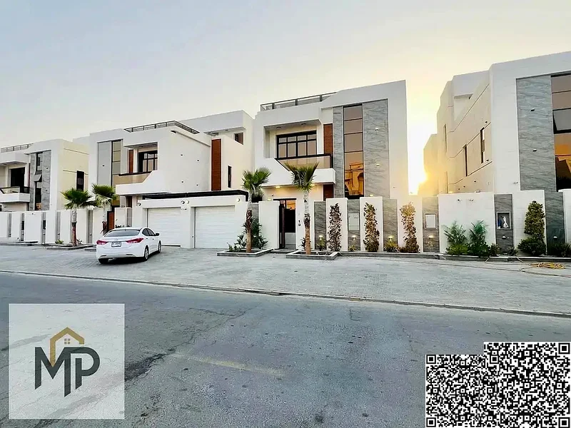 A great opportunity to own a luxury villa located in the heart of the distinguished Bahia area at an attractive price, including electricity, water an63880932666753113