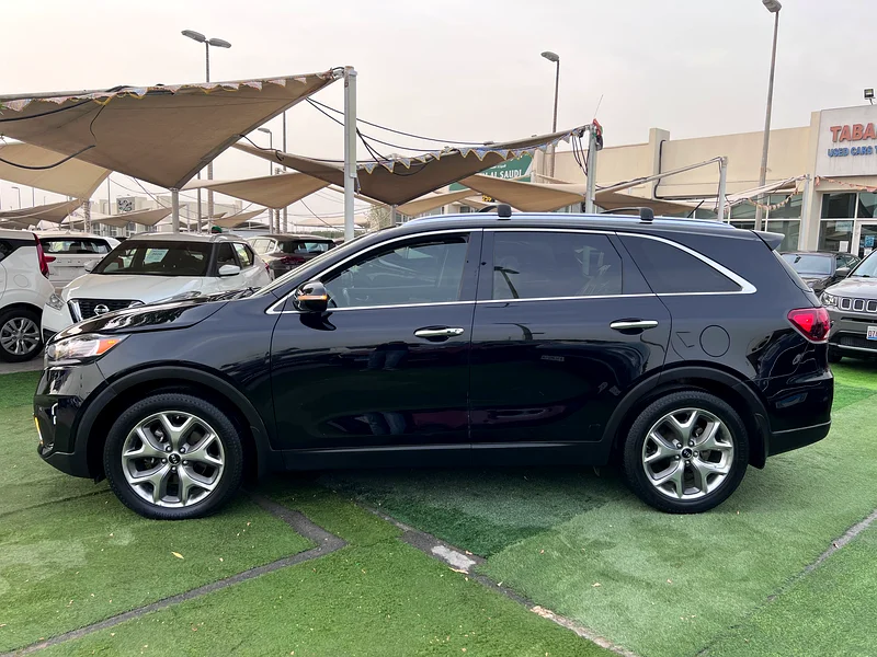 Kia sorento2019/ Low mileage/very clean car / good condition63482403779203113