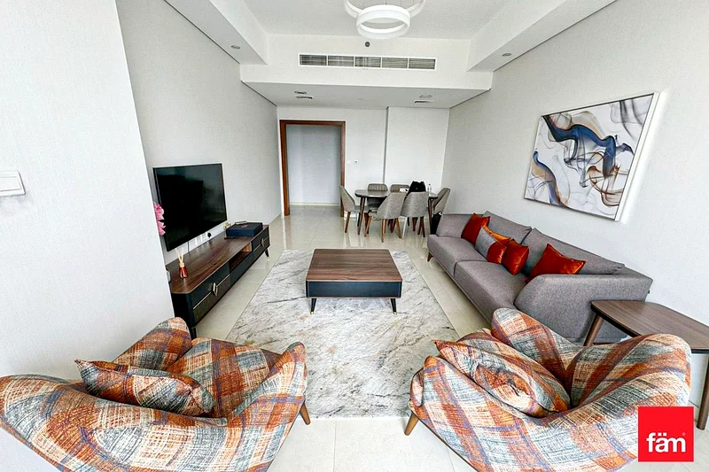 2 bedrooms | Amazing view of the canal and Burj63790447321601114