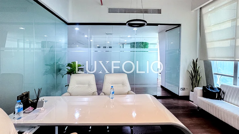 Fitted Unit | Partitioned | Open space63618982253698112