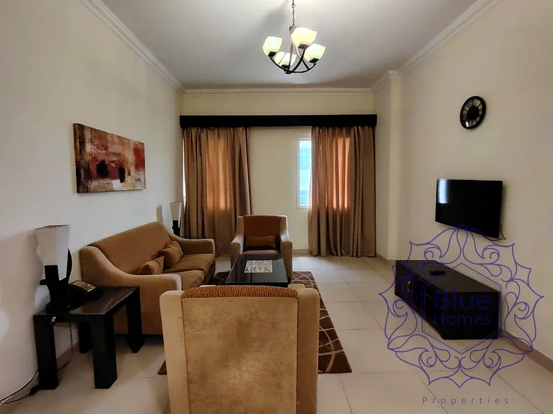 شقة مفروشة بالكامل قرب مترو موي مع واي فاي مجاني 2 غرفة نوم 100 ألف63744893435137111