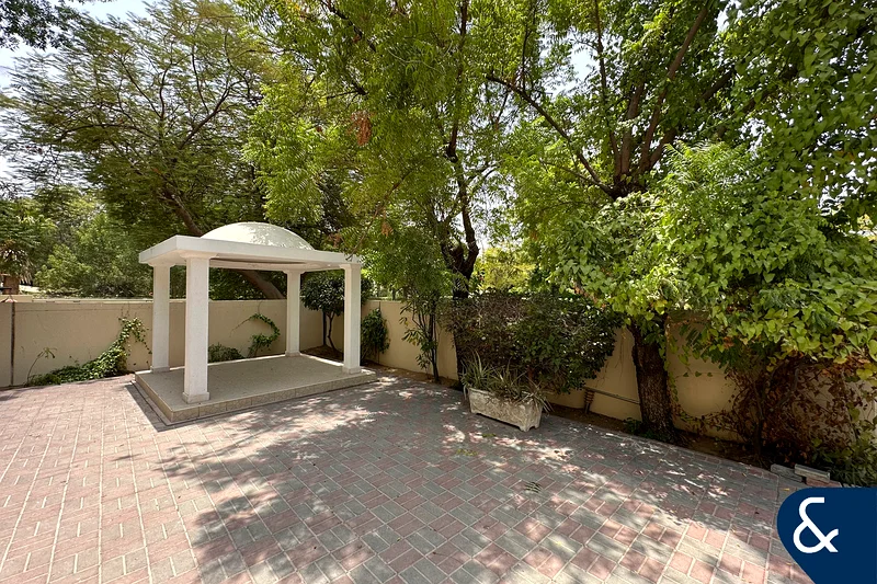 الربيع | فيلا في زاوية | وحدة نهائية 4E63729217220610111