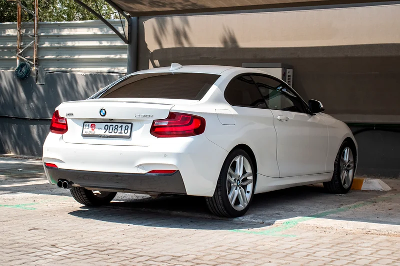 BMW 2-Series 230 i USED CAR63484788055170114