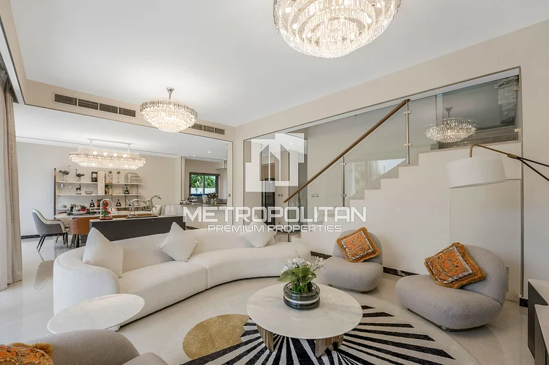 Community Living | Large Layout | Landscaped64045227677059111