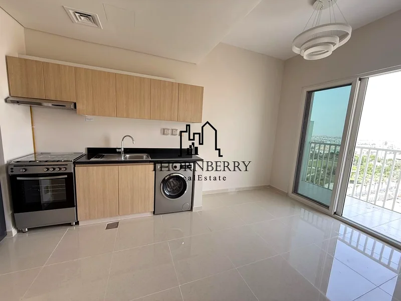 1 Bedroom | Brand New | Pool & Park View64002641872513114