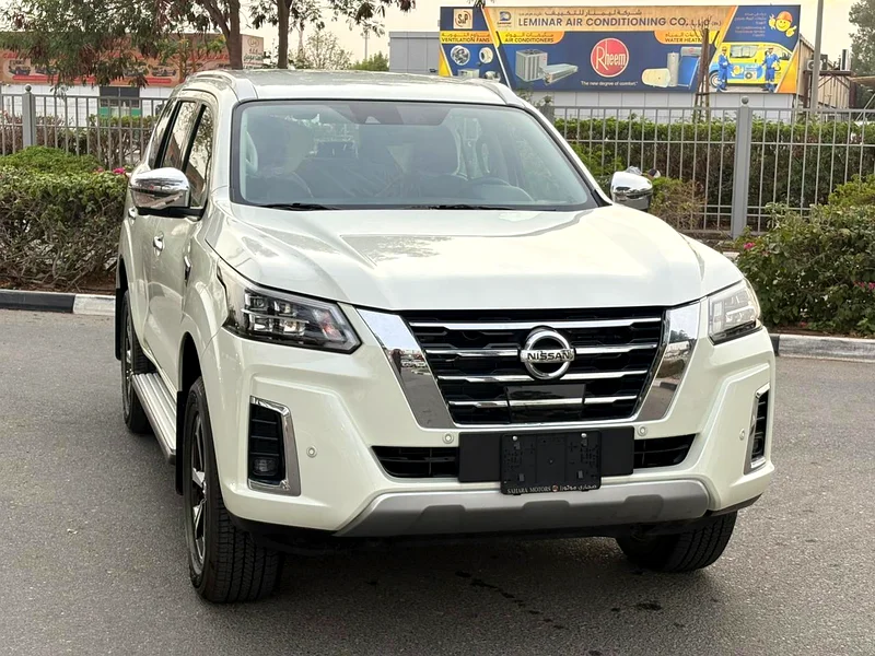 NISSAN XTERRA PLATINUM 2.5L - GCC SPECS - BRAND NEW - UNDER WARRANTY - EXCELENT CONDITION -63483902792963113