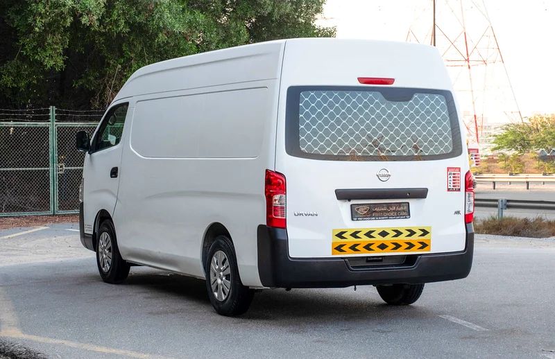 High-Roof Delivery Van | Manual | GCC Specs | Ref#N2678263484000021762113