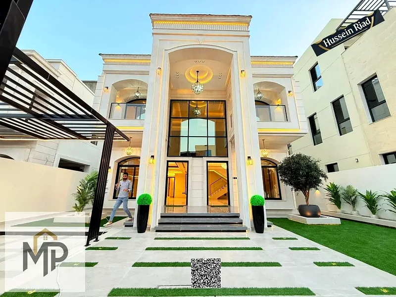 The most luxurious villas for sale with a classic design, a large garden, a roof, 5 master rooms, no service fees, and free ownership for all national63880932692225113