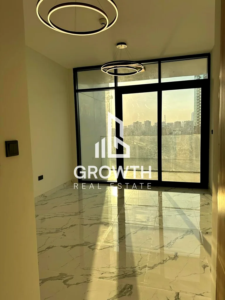 Studio in a prime location with a stunning view, direct sea view, and comprehensive amenities.63851672422145110