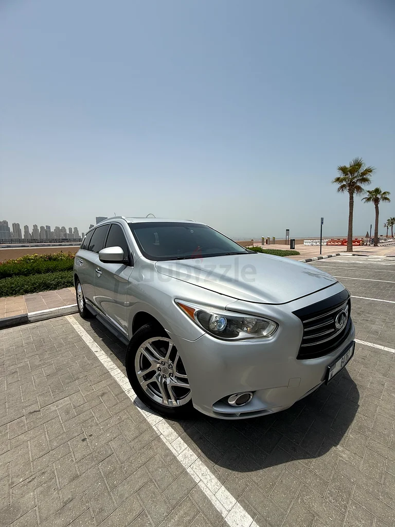 Urgent Sale INFINITY JX35 , AMERICAN SPEC ,well maintained, seat and drive,Good condition 105K km.63613464727681114