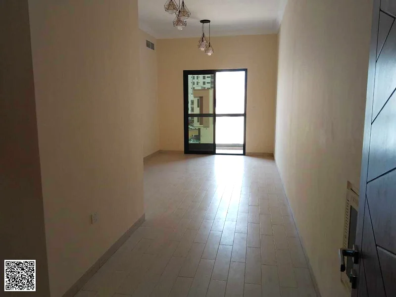 2BR//FIRST RESIDENT/63713137350913110