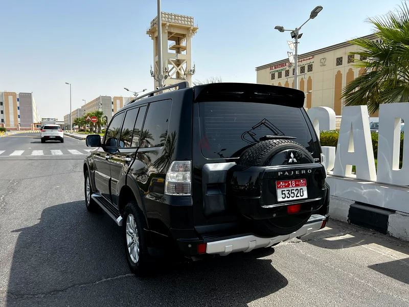 Clean Mitsubishi Pajero Full option – GCC Specs – No Accidents – Excellent Condition , Urgent Sale63489196699650113