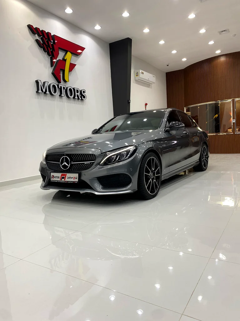 مرسيدس C43 AMG. سياره بحاله ممتازه جدا.  مواصفات فل اوبشن634886113044501113