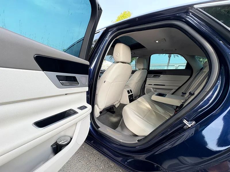 JAGUAR XF 25T / 2016 / GCC / AGENCY MAINTAINED / ORIGINAL PLAN / PERFECT CONDITION / 2KEYS63491177178369114