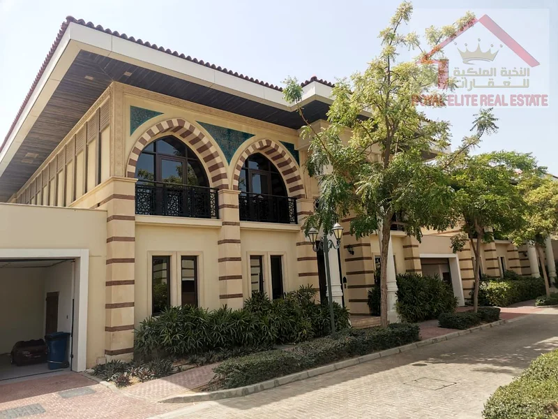 فيلا فاخرة | مؤثثة | شاغرة |64009773768449110