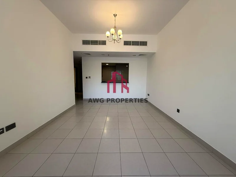 شقة واسعة | صيانة مجانية | للعائلات فقط63738115075457110