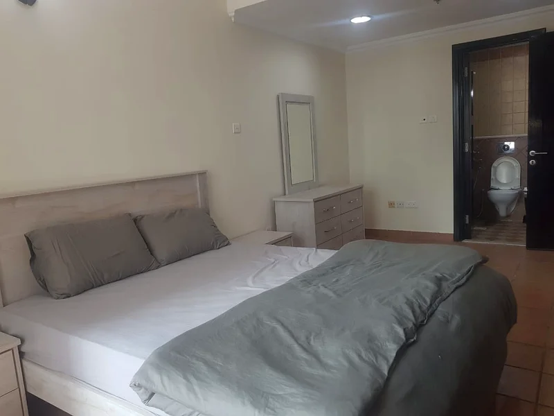 شقة مفروشة بالكامل مكونة من غرفتي نوم | 1250 قدم مربع | شرفة | طابق عالي | 90,000 درهم63743789523329113