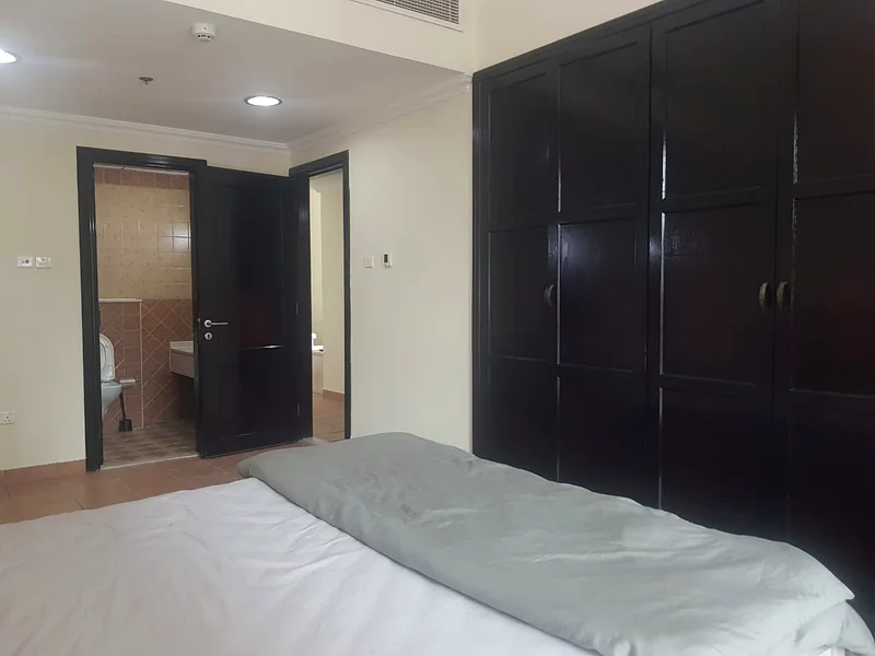 شقة مفروشة بالكامل مكونة من غرفتي نوم | 1250 قدم مربع | شرفة | طابق عالي | 90,000 درهم63743789523329112