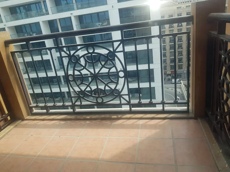 شقة مفروشة بالكامل مكونة من غرفتي نوم | 1250 قدم مربع | شرفة | طابق عالي | 90,000 درهم63743789523329114