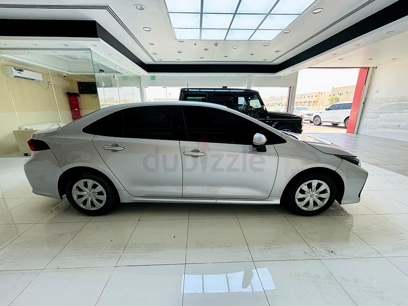 تويوتا كورولا حالة ممتازة 2021634846013418271119