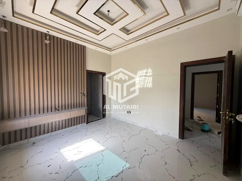 فيلا فاخرة للبيع – أول ساكن – 6 غرف نوم رئيسية – مع مسبح وسقف مفروش – عجمان63877988613378114