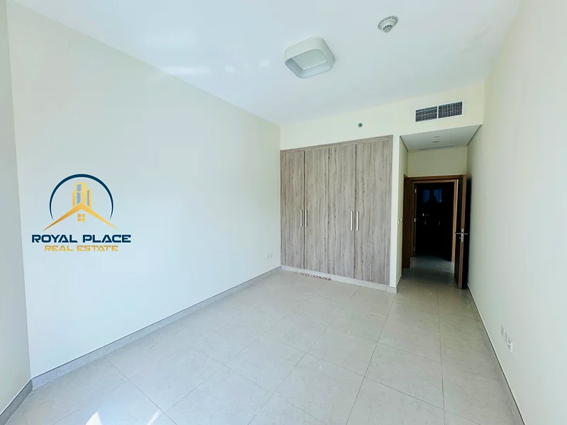 Canal View | Prime location | Vacant | Bright63792244531459114