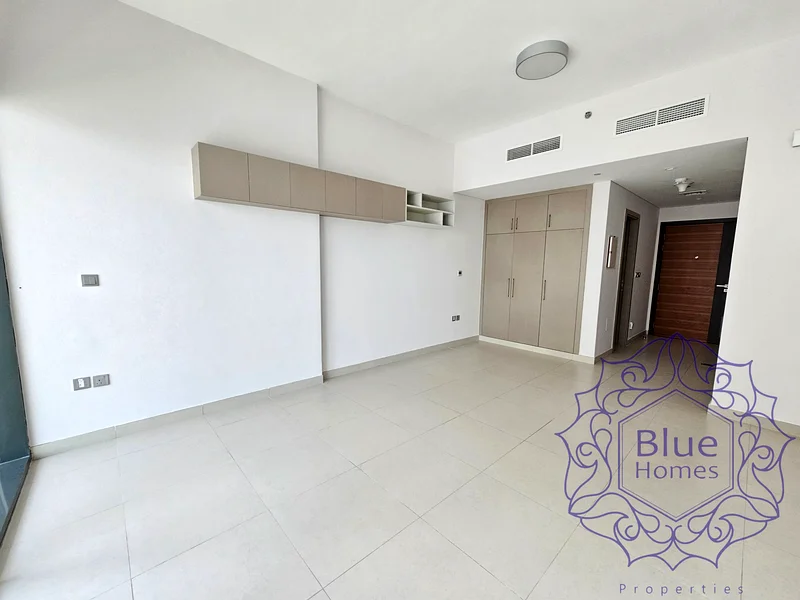 Burj and sea view! Lavish and spacious studio al jaddaf63740396020353113