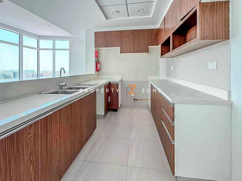 Spacious Unit | Close to Metro | Vacant63922512631042113