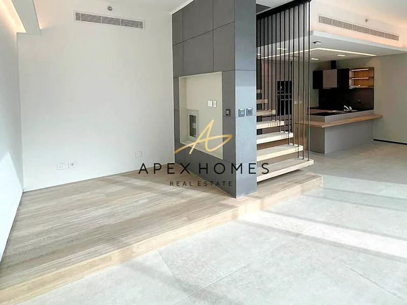 Stylish 2-Bedroom + Study Duplex | Prime Location63756383557634112