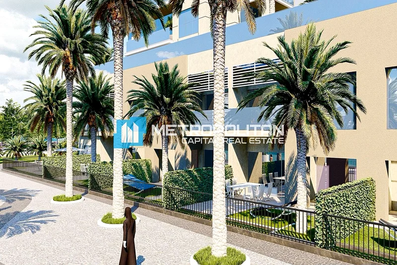 Corner 1BR w/ Balcony | Community Pool | Resale63848921120770113