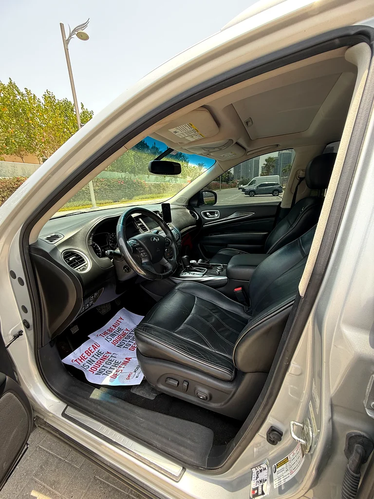 Urgent Sale INFINITY JX35 , AMERICAN SPEC ,well maintained, seat and drive,Good condition 105K km.63613464727681113