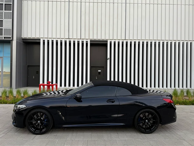 BMW M850i convertible in very rare color, in perfect condition63484725889282111
