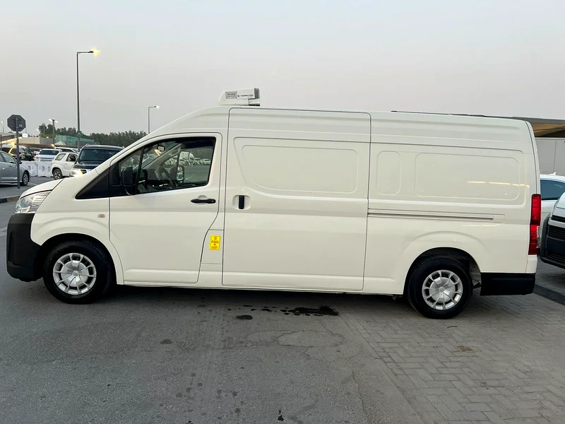 2019 Toyota Hiace Chiller Highroof63484347874946114