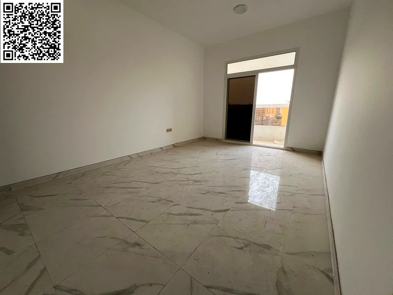 سكن فاخر مكون من غرفتي نوم رئيسيتين، وغرفة معيشة، وشرفة، ومكيف مركزي، واسع وعصري، في موقع متميز قرب الخدمات، وسهولة الوصول إلى الشارقة ودبي.63711781322243113