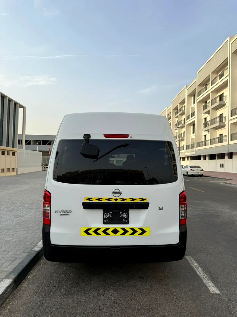 Nissan Urvan High Roof 2020 Gcc Specs 13 Seater Passengers Van63483999909891112