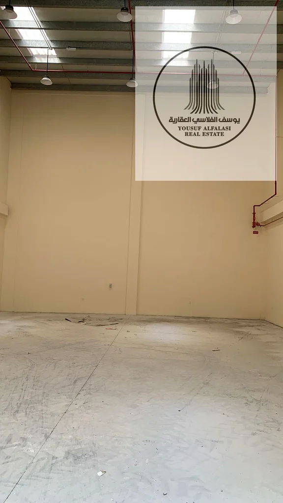 For rent in Al Sajaa, a warehouse with an area of ​​1,500 square feet. The price is 80,000 Egyptian pounds. Single-phase electricity.63622481647107113