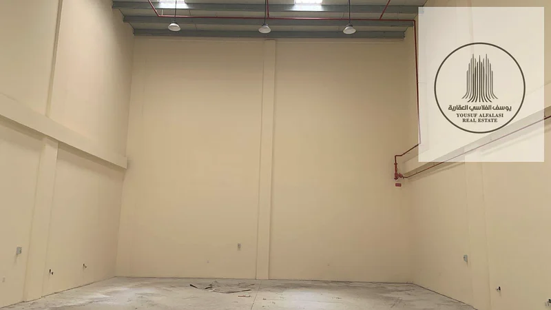 For rent in Al Sajaa, a warehouse with an area of ​​1,500 square feet. The price is 80,000 Egyptian pounds. Single-phase electricity.63622481647107112