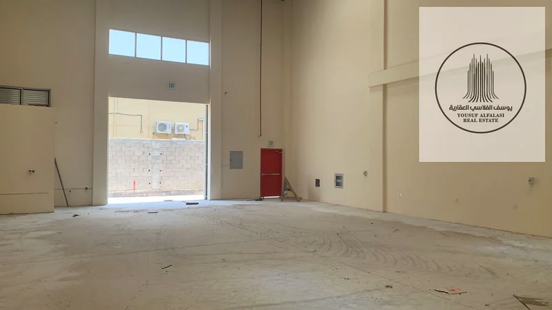 For rent in Al Sajaa, a warehouse with an area of ​​1,500 square feet. The price is 80,000 Egyptian pounds. Single-phase electricity.63622481647107111