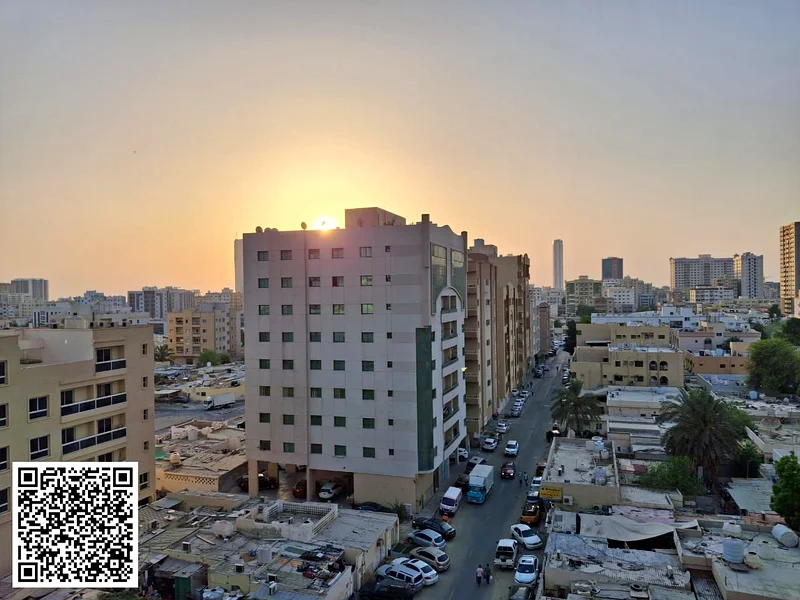 عرض ساخن بأرخص سعر شقة من 3 غرف نوم مع موقف سيارات شقة فارغة 3BHK بإطلالة كاملة على المدينة والمنظر المفتوح في موقع مميز بفلكون تاورز63886202207491111